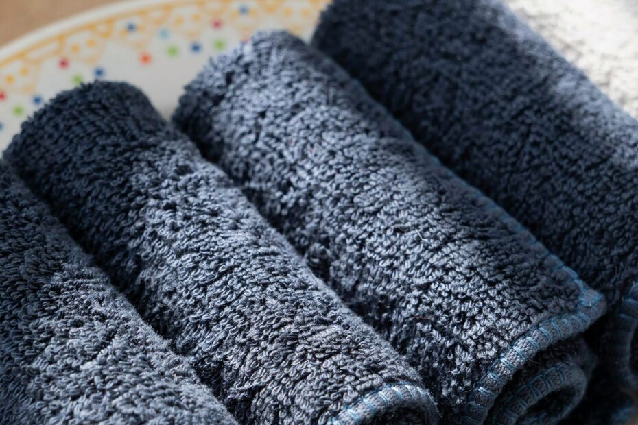 DIY Eucalyptus Towels | Post-Workout Refresh | Aromatherapy at Home